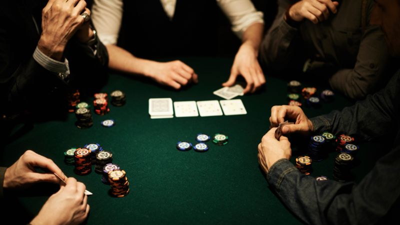 Một số thuật ngữ đặc biệt anh em nên biết trong cách đánh bài poker